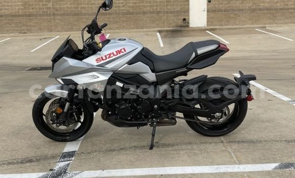 Nunua Ilio tumika Suzuki GT Nyeusi Bike ndani ya Bariadi nchini Simiyu Nunua Ilio tumika Suzuki GT Nyeusi Bike ndani ya Bariadi nchini Simiyu