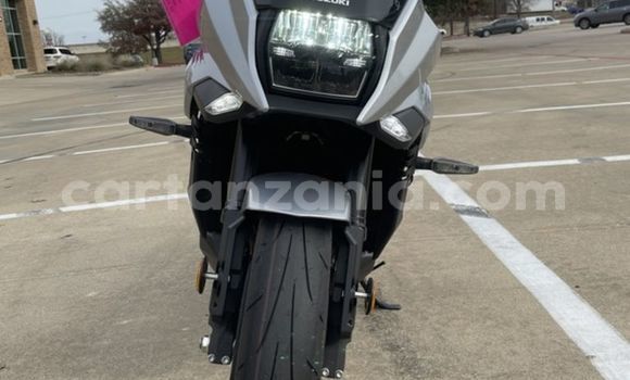 Nunua Ilio tumika Suzuki GT Nyeusi Bike ndani ya Bariadi nchini Simiyu Nunua Ilio tumika Suzuki GT Nyeusi Bike ndani ya Bariadi nchini Simiyu