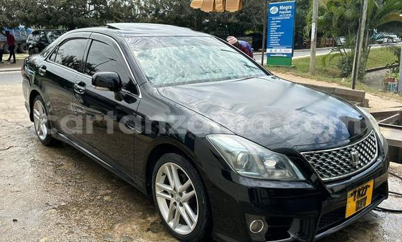 Buy Used Toyota Crown Black Car in Dar es Salaam in Dar es Salaam Buy Used Toyota Crown Black Car in Dar es Salaam in Dar es Salaam