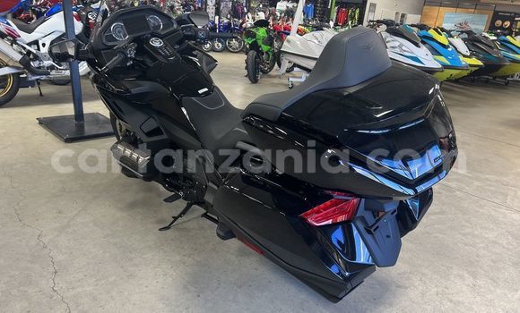 Buy Used Honda GOLD WING Black Bike in Bukoba in Kagera Buy Used Honda GOLD WING Black Bike in Bukoba in Kagera