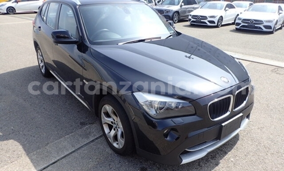 Nunua Imported BMW X1 Nyeusi Gari ndani ya Dar es Salaam nchini Dar es Salaam