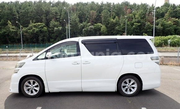 Buy Import Toyota Vellfire White Car in Dar es Salaam in Dar es Salaam Buy Import Toyota Vellfire White Car in Dar es Salaam in Dar es Salaam