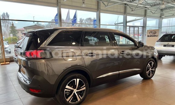 Nunua Mpya Peugeot 5008 Fedha Gari ndani ya Iringa nchini Iringa Nunua Mpya Peugeot 5008 Fedha Gari ndani ya Iringa nchini Iringa