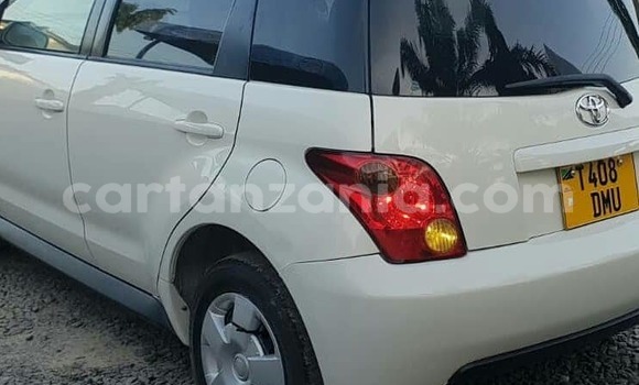 Buy Used Toyota IST White Car in Dar es Salaam in Dar es Salaam Buy Used Toyota IST White Car in Dar es Salaam in Dar es Salaam