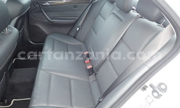 Nunua Imported Mercedes‒Benz C–Class Fedha Gari ndani ya Dar es Salaam nchini Dar es Salaam Nunua Imported Mercedes‒Benz C–Class Fedha Gari ndani ya Dar es Salaam nchini Dar es Salaam