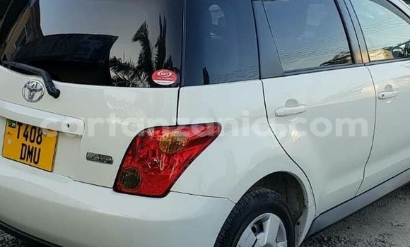 Buy Used Toyota IST White Car in Dar es Salaam in Dar es Salaam Buy Used Toyota IST White Car in Dar es Salaam in Dar es Salaam