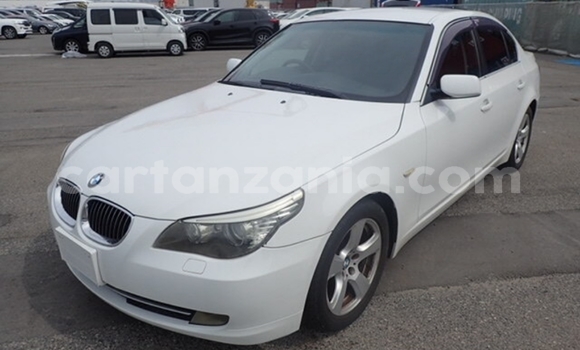 Nunua Imported BMW 5–Series Nyeupe Gari ndani ya Dar es Salaam nchini Dar es Salaam Nunua Imported BMW 5–Series Nyeupe Gari ndani ya Dar es Salaam nchini Dar es Salaam