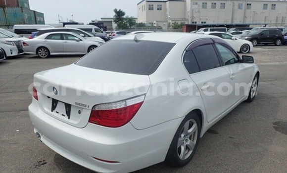 Nunua Imported BMW 5–Series Nyeupe Gari ndani ya Dar es Salaam nchini Dar es Salaam Nunua Imported BMW 5–Series Nyeupe Gari ndani ya Dar es Salaam nchini Dar es Salaam
