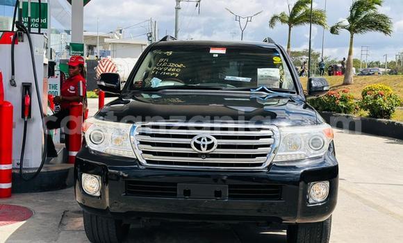 Buy Import Toyota Land Cruiser Black Car in Dar es Salaam in Dar es Salaam