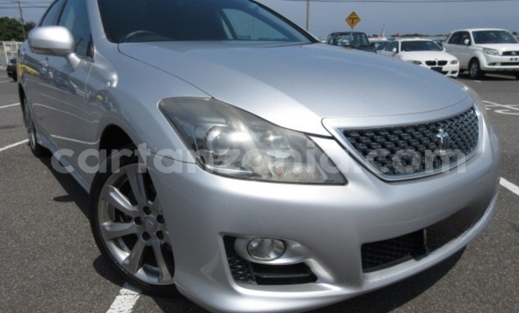 Buy Import Toyota Crown Silver Car in Dar es Salaam in Dar es Salaam Buy Import Toyota Crown Silver Car in Dar es Salaam in Dar es Salaam