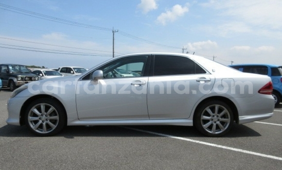 Buy Import Toyota Crown Silver Car in Dar es Salaam in Dar es Salaam Buy Import Toyota Crown Silver Car in Dar es Salaam in Dar es Salaam
