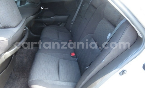 Buy Import Toyota Crown Silver Car in Dar es Salaam in Dar es Salaam Buy Import Toyota Crown Silver Car in Dar es Salaam in Dar es Salaam