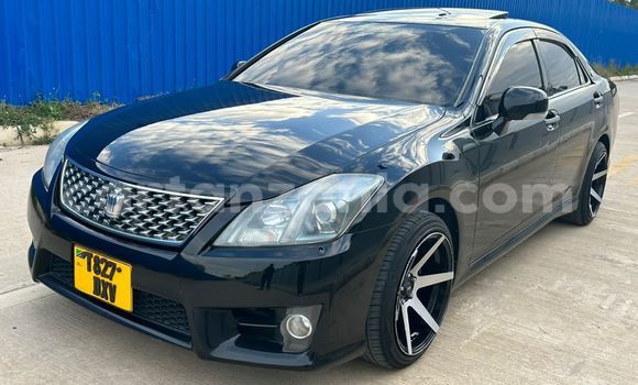 Nunua Ilio tumika Toyota Crown Nyeusi Gari ndani ya Dar es Salaam nchini Dar es Salaam Nunua Ilio tumika Toyota Crown Nyeusi Gari ndani ya Dar es Salaam nchini Dar es Salaam