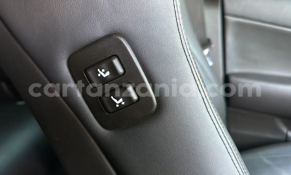 Nunua Ilio tumika Toyota Crown Nyeusi Gari ndani ya Dar es Salaam nchini Dar es Salaam Nunua Ilio tumika Toyota Crown Nyeusi Gari ndani ya Dar es Salaam nchini Dar es Salaam