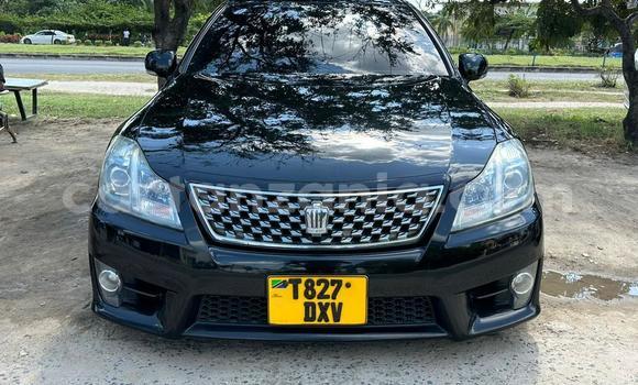 Nunua Ilio tumika Toyota Crown Nyeusi Gari ndani ya Dar es Salaam nchini Dar es Salaam Nunua Ilio tumika Toyota Crown Nyeusi Gari ndani ya Dar es Salaam nchini Dar es Salaam