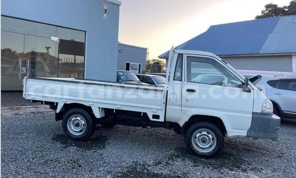 Buy Used Toyota LITEACE White Truck in Dar es Salaam in Dar es Salaam Buy Used Toyota LITEACE White Truck in Dar es Salaam in Dar es Salaam