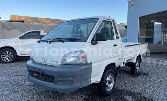 Buy Used Toyota LITEACE White Truck in Dar es Salaam in Dar es Salaam Buy Used Toyota LITEACE White Truck in Dar es Salaam in Dar es Salaam