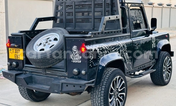 Buy New Land Rover Defender Black Car in Dar es Salaam in Dar es Salaam Buy New Land Rover Defender Black Car in Dar es Salaam in Dar es Salaam