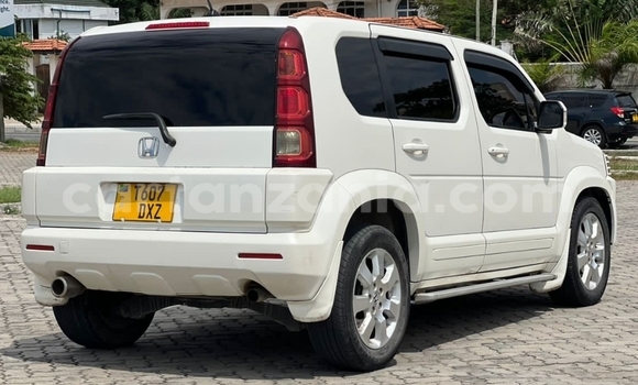 Buy Used Honda Crossroad White Car in Dar es Salaam in Dar es Salaam Buy Used Honda Crossroad White Car in Dar es Salaam in Dar es Salaam