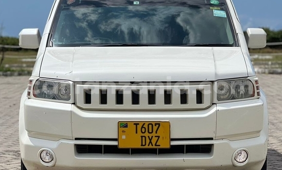 Buy Used Honda Crossroad White Car in Dar es Salaam in Dar es Salaam Buy Used Honda Crossroad White Car in Dar es Salaam in Dar es Salaam