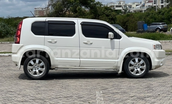 Buy Used Honda Crossroad White Car in Dar es Salaam in Dar es Salaam Buy Used Honda Crossroad White Car in Dar es Salaam in Dar es Salaam