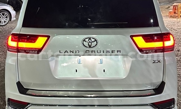 Buy New Toyota Land Cruiser White Car in Dar es Salaam in Dar es Salaam Buy New Toyota Land Cruiser White Car in Dar es Salaam in Dar es Salaam