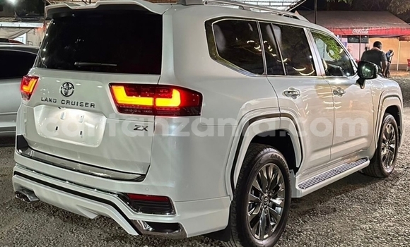 Buy New Toyota Land Cruiser White Car in Dar es Salaam in Dar es Salaam Buy New Toyota Land Cruiser White Car in Dar es Salaam in Dar es Salaam