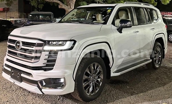 Buy New Toyota Land Cruiser White Car in Dar es Salaam in Dar es Salaam Buy New Toyota Land Cruiser White Car in Dar es Salaam in Dar es Salaam