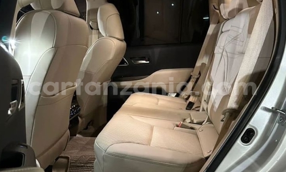 Buy New Toyota Land Cruiser White Car in Dar es Salaam in Dar es Salaam Buy New Toyota Land Cruiser White Car in Dar es Salaam in Dar es Salaam