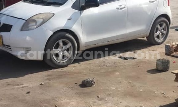 Nunua Ilio tumika Toyota Vitz Nyeupe Gari ndani ya Dar es Salaam nchini Dar es Salaam Nunua Ilio tumika Toyota Vitz Nyeupe Gari ndani ya Dar es Salaam nchini Dar es Salaam