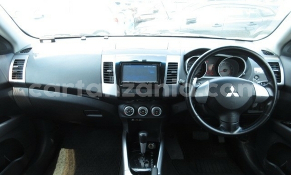 Buy Import Mitsubishi Outlander White Car in Dar es Salaam in Dar es Salaam Buy Import Mitsubishi Outlander White Car in Dar es Salaam in Dar es Salaam