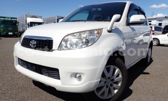 Nunua Imported Toyota Rush Nyeupe Gari ndani ya Dar es Salaam nchini Dar es Salaam Nunua Imported Toyota Rush Nyeupe Gari ndani ya Dar es Salaam nchini Dar es Salaam