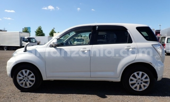 Nunua Imported Toyota Rush Nyeupe Gari ndani ya Dar es Salaam nchini Dar es Salaam Nunua Imported Toyota Rush Nyeupe Gari ndani ya Dar es Salaam nchini Dar es Salaam
