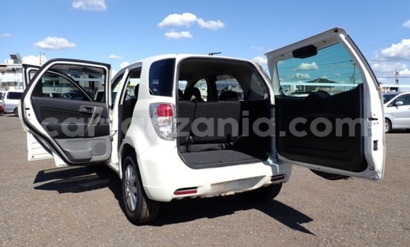 Nunua Imported Toyota Rush Nyeupe Gari ndani ya Dar es Salaam nchini Dar es Salaam Nunua Imported Toyota Rush Nyeupe Gari ndani ya Dar es Salaam nchini Dar es Salaam