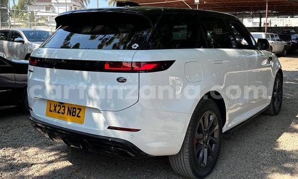 Nunua Imported Land Rover Range Rover Sport Nyeupe Gari ndani ya Dar es Salaam nchini Dar es Salaam Nunua Imported Land Rover Range Rover Sport Nyeupe Gari ndani ya Dar es Salaam nchini Dar es Salaam