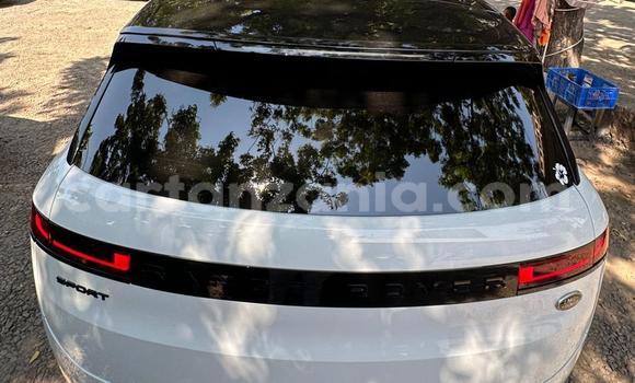 Nunua Imported Land Rover Range Rover Sport Nyeupe Gari ndani ya Dar es Salaam nchini Dar es Salaam Nunua Imported Land Rover Range Rover Sport Nyeupe Gari ndani ya Dar es Salaam nchini Dar es Salaam