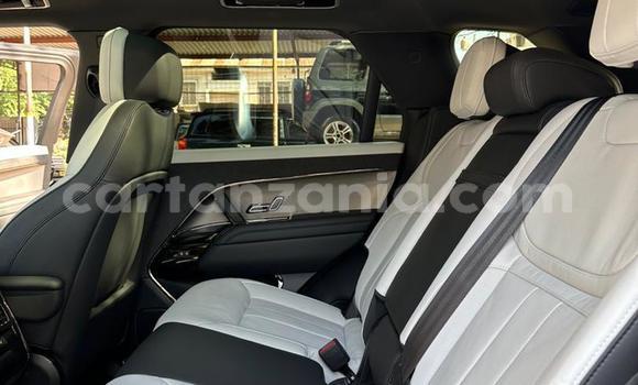Nunua Imported Land Rover Range Rover Sport Nyeupe Gari ndani ya Dar es Salaam nchini Dar es Salaam Nunua Imported Land Rover Range Rover Sport Nyeupe Gari ndani ya Dar es Salaam nchini Dar es Salaam