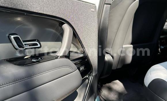 Nunua Imported Land Rover Range Rover Sport Nyeupe Gari ndani ya Dar es Salaam nchini Dar es Salaam Nunua Imported Land Rover Range Rover Sport Nyeupe Gari ndani ya Dar es Salaam nchini Dar es Salaam