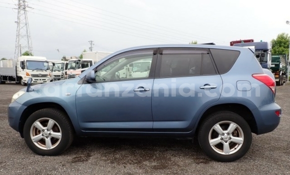 Nunua Imported Toyota RAV4 Bluu Gari ndani ya Dar es Salaam nchini Dar es Salaam Nunua Imported Toyota RAV4 Bluu Gari ndani ya Dar es Salaam nchini Dar es Salaam