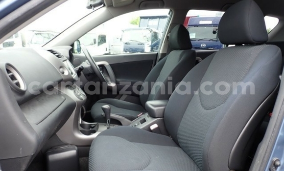 Nunua Imported Toyota RAV4 Bluu Gari ndani ya Dar es Salaam nchini Dar es Salaam Nunua Imported Toyota RAV4 Bluu Gari ndani ya Dar es Salaam nchini Dar es Salaam