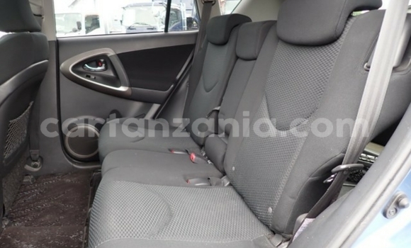 Nunua Imported Toyota RAV4 Bluu Gari ndani ya Dar es Salaam nchini Dar es Salaam Nunua Imported Toyota RAV4 Bluu Gari ndani ya Dar es Salaam nchini Dar es Salaam
