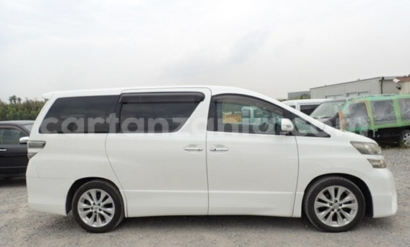 Buy Import Toyota Vellfire Other Car in Dar es Salaam in Dar es Salaam Buy Import Toyota Vellfire Other Car in Dar es Salaam in Dar es Salaam