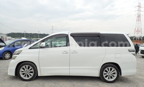 Buy Import Toyota Vellfire Other Car in Dar es Salaam in Dar es Salaam Buy Import Toyota Vellfire Other Car in Dar es Salaam in Dar es Salaam