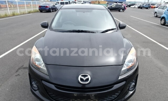 Nunua Imported Mazda Axela Nyeusi Gari ndani ya Dar es Salaam nchini Dar es Salaam