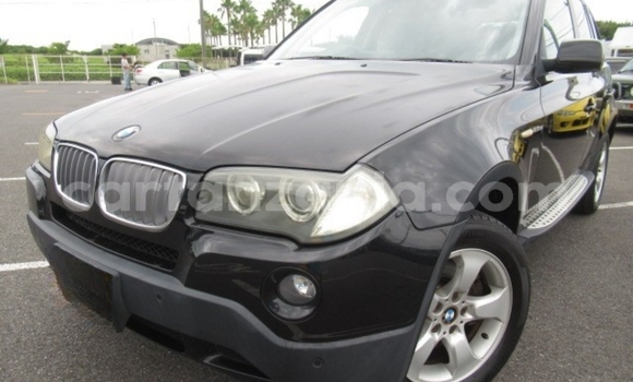 Nunua Imported BMW X3 Nyeusi Gari ndani ya Dar es Salaam nchini Dar es Salaam