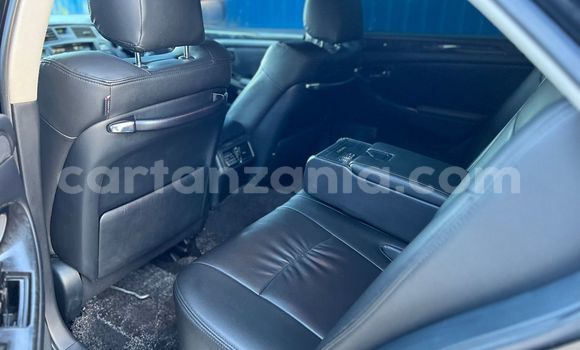 Nunua Ilio tumika Toyota Crown Nyeusi Gari ndani ya Dar es Salaam nchini Dar es Salaam Nunua Ilio tumika Toyota Crown Nyeusi Gari ndani ya Dar es Salaam nchini Dar es Salaam