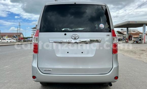 Nunua Imported Toyota Noah Fedha Gari ndani ya Dar es Salaam nchini Dar es Salaam Nunua Imported Toyota Noah Fedha Gari ndani ya Dar es Salaam nchini Dar es Salaam