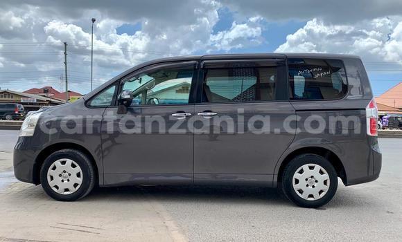 Buy Import Toyota Noah Other Car in Dar es Salaam in Dar es Salaam Buy Import Toyota Noah Other Car in Dar es Salaam in Dar es Salaam