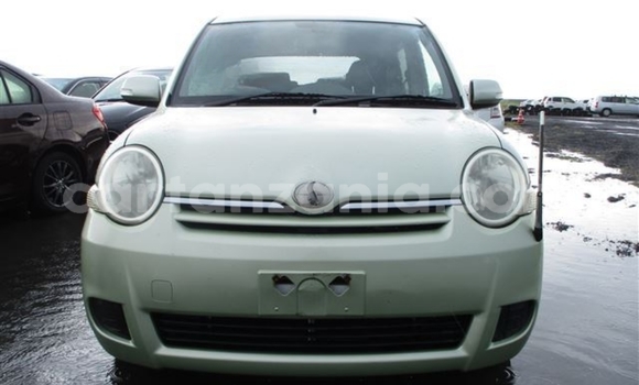 Buy Import Toyota Sienta Green Car in Dar es Salaam in Dar es Salaam Buy Import Toyota Sienta Green Car in Dar es Salaam in Dar es Salaam
