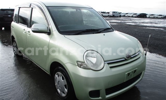 Buy Import Toyota Sienta Green Car in Dar es Salaam in Dar es Salaam Buy Import Toyota Sienta Green Car in Dar es Salaam in Dar es Salaam